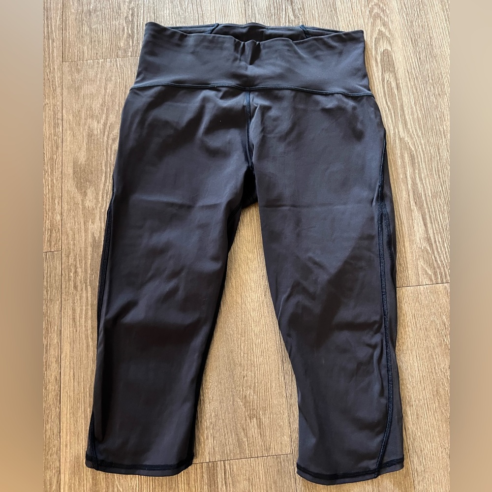 Black lululemon 23” leggings